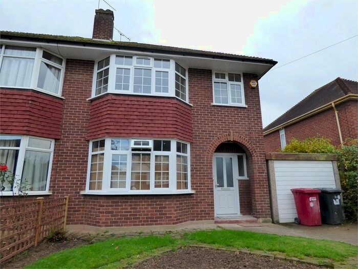 3 Bedroom Semi-Detached House To Rent In Marlborough Road, Langley, SL3