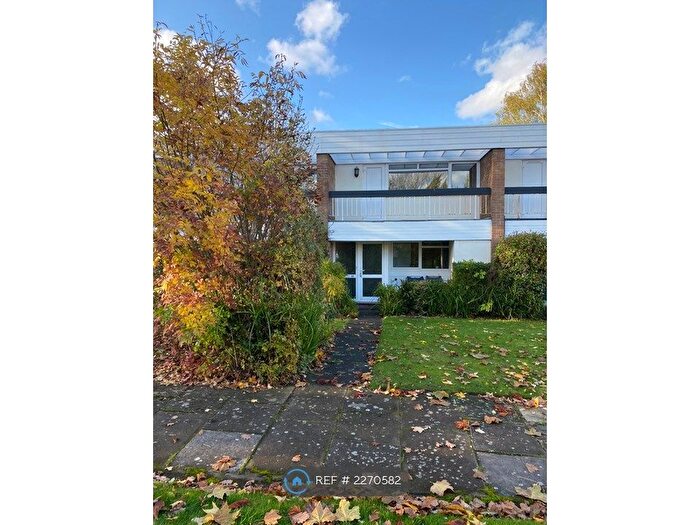 3 Bedroom Terraced House To Rent In Hartford Close, Birmingham, B17