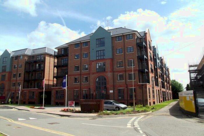 2 Bedroom Flat To Rent In Bridleway House, Tonbridge, TN9