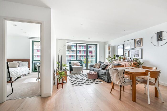 2 Bedroom Flat For Sale In Fairwater House, Royal Wharf, London, E16