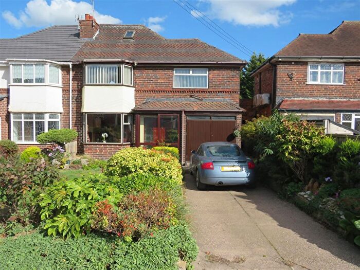 3 Bedroom Semi Detached House For Sale In Lichfield Road, Coleshill, Birmingham, B46