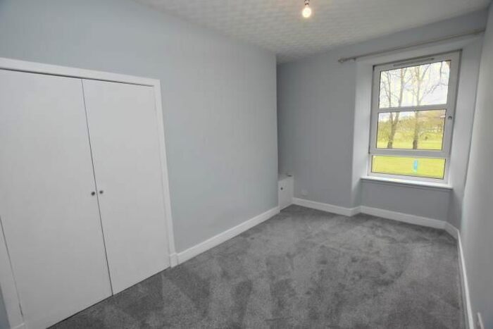 1 Bedroom Flat To Rent In South Inch Terrace, Perth, PH2