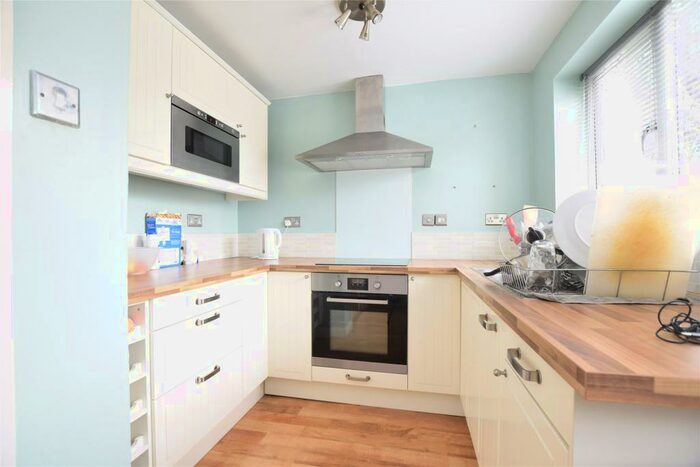 2 Bedroom Terraced House To Rent In Foster Road, Abingdon, Oxfordshire, OX14