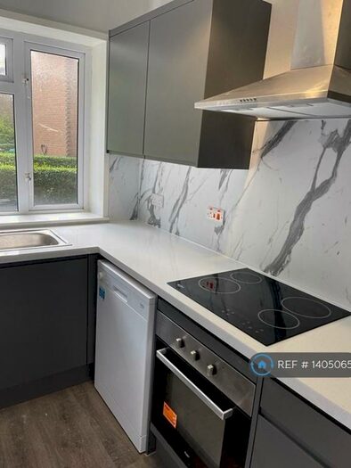 2 Bedroom Flat To Rent In The Beeches, Glenrothes, KY7