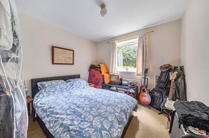 3 Bedroom Flat For Sale In Glen Eyre Road, Southampton, Hampshire, SO16