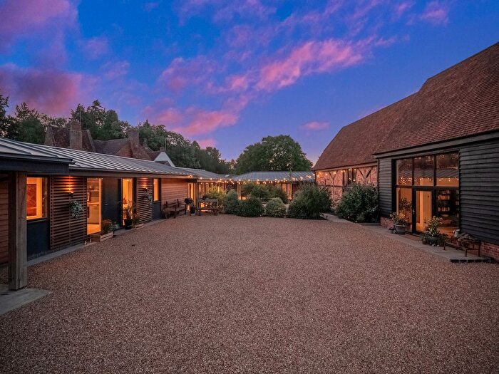 6 Bedroom Barn Conversion For Sale In Thirlby Lane, Shenley Church End Village, Milton Keynes, MK5