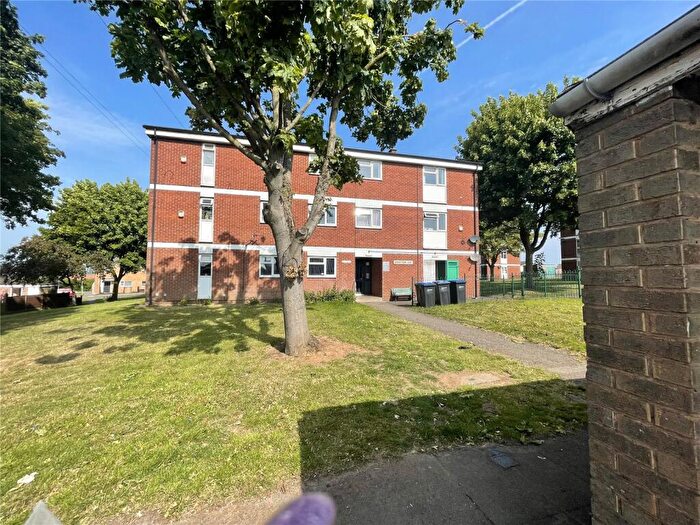 1 Bedroom Apartment To Rent In Drayton Avenue, Mansfield, Nottinghamshire, NG19
