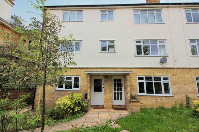 2 Bedroom Apartment To Rent In Parabola Road, Cheltenham, GL50