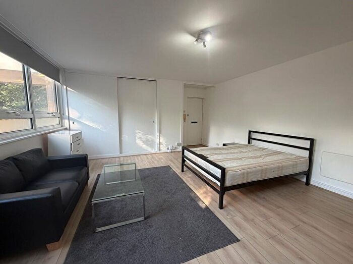 Flat To Rent In Hornsey Lane London, N6