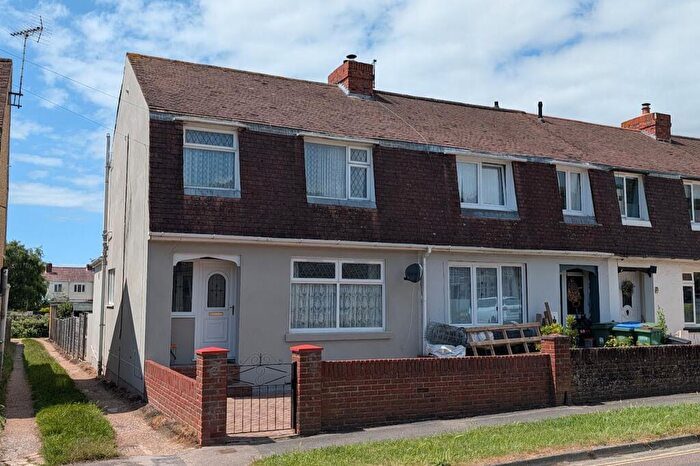 3 Bedroom End Of Terrace House For Sale In Paxton Road, Fareham, PO14