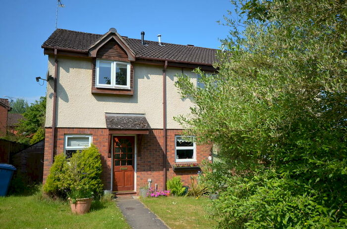 2 Bedroom End Of Terrace House To Rent In St Peters Gardens, Wrecclesham, Farnham, GU10