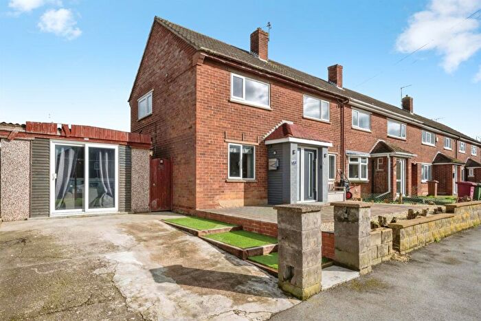 3 Bedroom End Of Terrace House For Sale In Searby Road, Scunthorpe, DN17