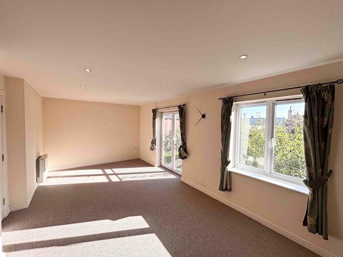 2 Bedroom Flat To Rent In Off Blackbird Road, Bradgate Street, LE4