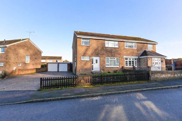 3 Bedroom Semi Detached House For Sale In Betsham Road, Maidstone, ME15