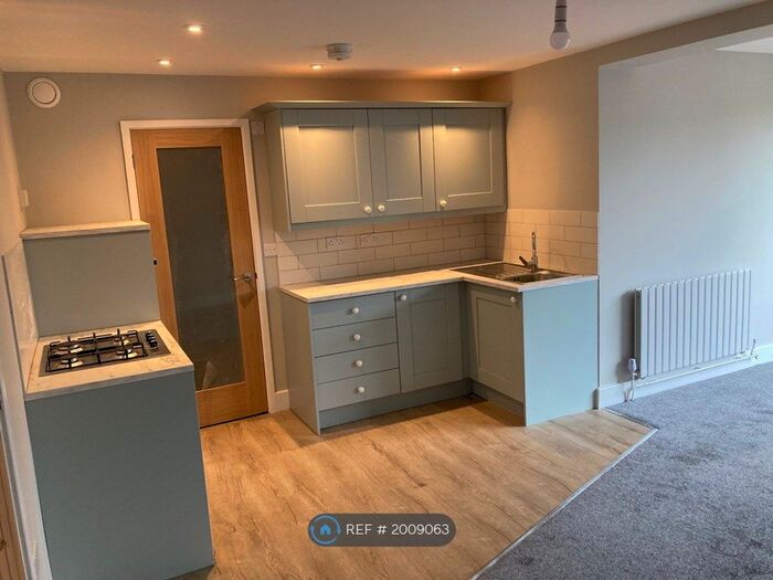 1 Bedroom Flat To Rent In Caldecott Rd, Abingdon, OX14