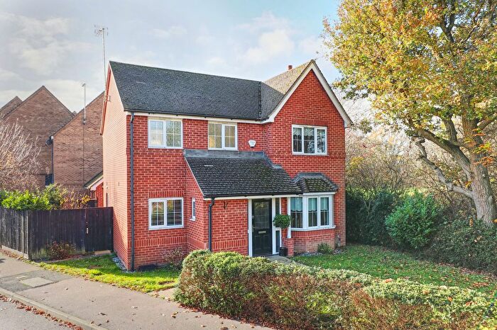 4 Bedroom Detached House For Sale In Harmonds Wood Close, Broxbourne, EN10