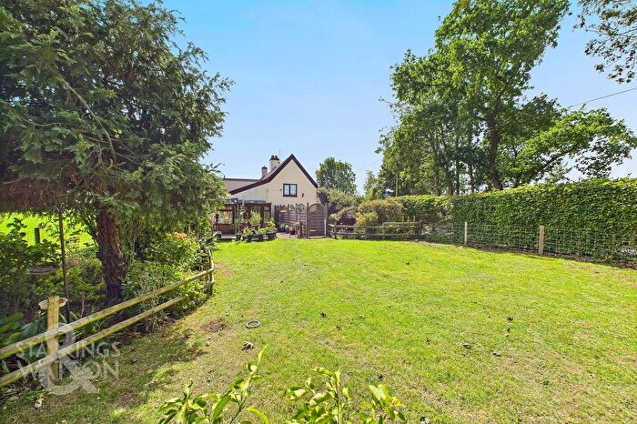 2 Bedroom Cottage For Sale In Stradbroke Road, Brundish, Woodbridge, IP13