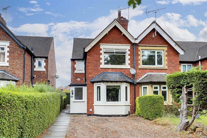 3 Bedroom Semi Detached House For Sale In Queens Road West, Beeston, NG9
