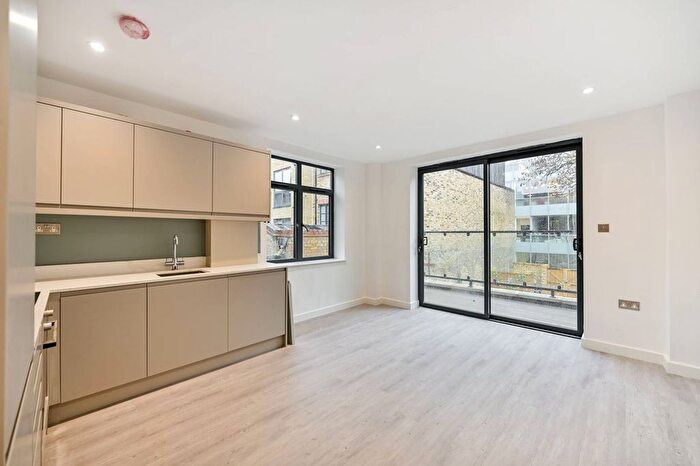 2 Bedroom Flat To Rent In Wimbledon Hill Road, Wimbledon, London, SW19