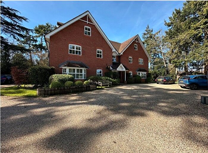 2 Bedroom Flat For Sale In Boughton House, Green Lane, Henley-On-Thames, Oxfordshire, RG9