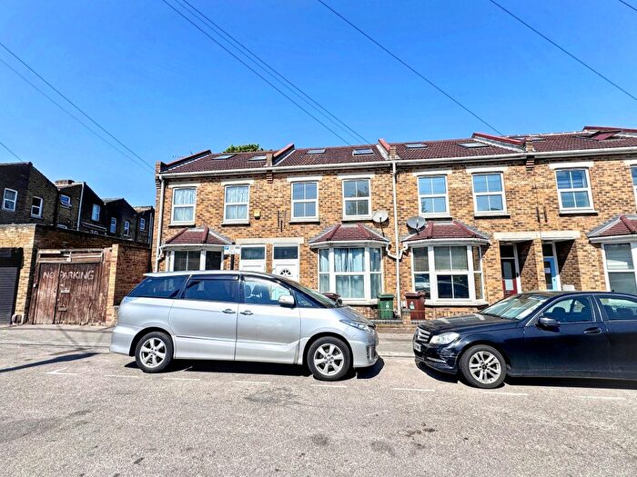 3 Bedroom Property To Rent In Sidmouth Road, Leyton, E10
