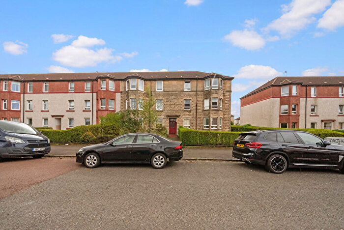 2 Bedroom Flat For Sale In Barmulloch Road, Springburn, Glasgow, G21