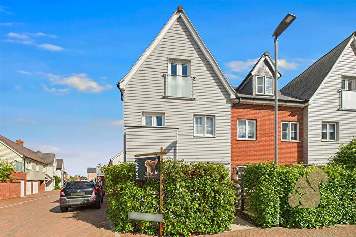 3 Bedroom Property For Sale In Maritime Approach, Rowhedge, Colchester, CO5