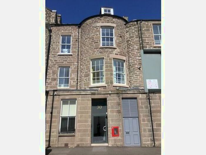 2 Bedroom Flat To Rent In Cowgate, Dundee, DD1