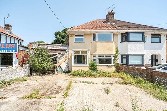 3 Bedroom Semi-Detached House For Sale In Fair Oak Road, Bishopstoke, SO50