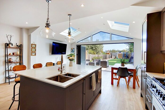 4 Bedroom Detached House To Rent In Aylward Road, Merton Park, SW20