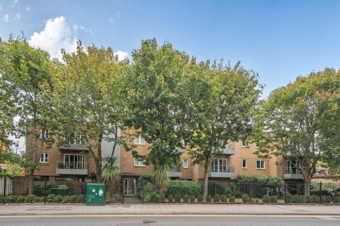 2 Bedroom Flat For Sale In Beckenham Road, Beckenham, BR3