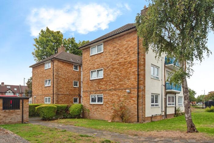 1 Bedroom Flat For Sale In Lea Bridge Road, Walthamstow, E17