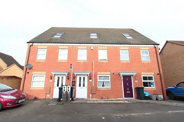 3 Bedroom Terraced House For Sale In Brythill Drive, Brierley Hill, DY5