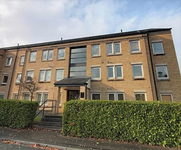3 Bedroom Flat To Rent In Olympian Court, York, YO10