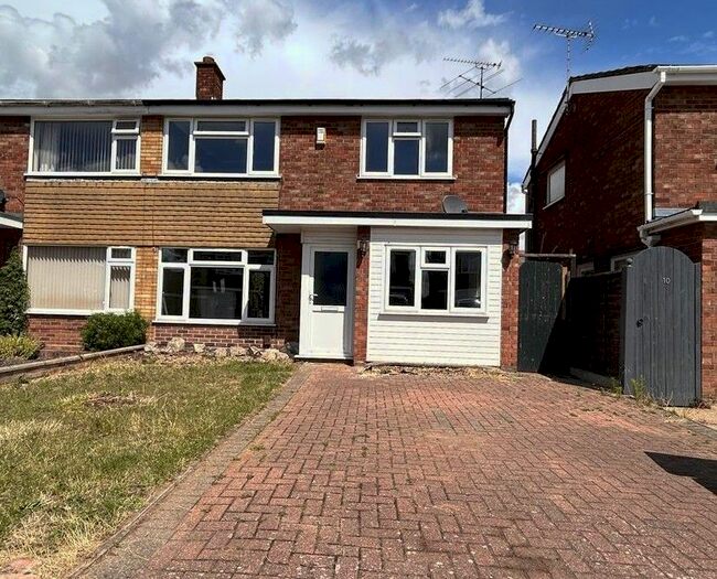 3 Bedroom Semi-Detached House To Rent In Mandy Close, Ipswich, Suffolk, IP4