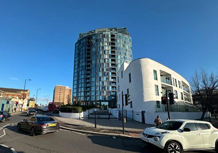 1 Bedroom Flat For Sale In Flat Newgate Tower, Newgate, Croydon, Surrey, CR0