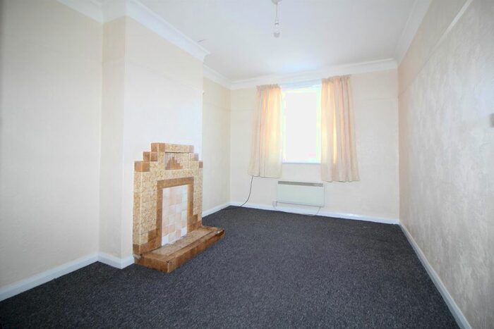 1 Bedroom Flat To Rent In Central Parade, Green Street, Enfield EN3