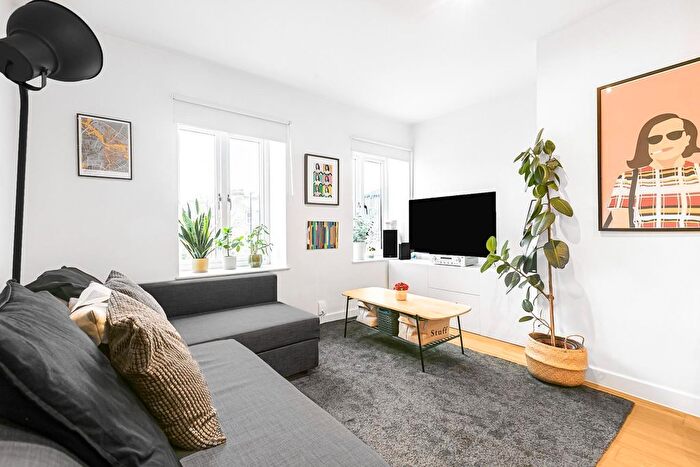 1 Bedroom Flat For Sale In Stanstead Road, London, SE23