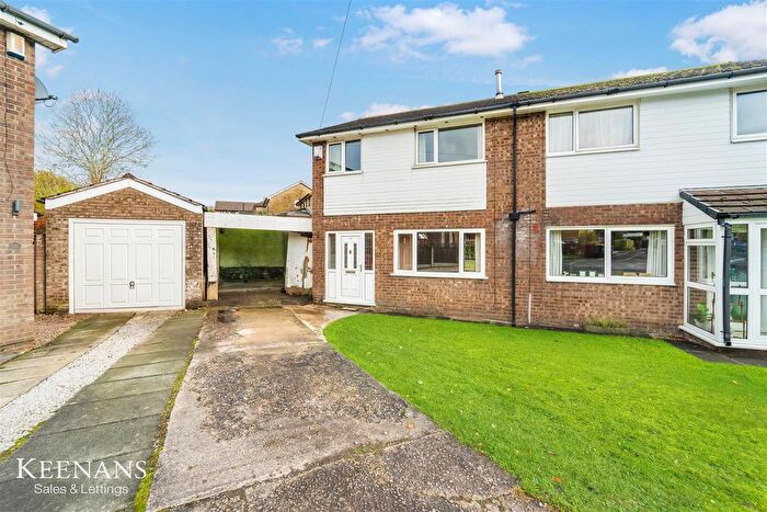 3 Bedroom Semi-Detached House For Sale In Woodcroft Avenue, Rossendale, BB4