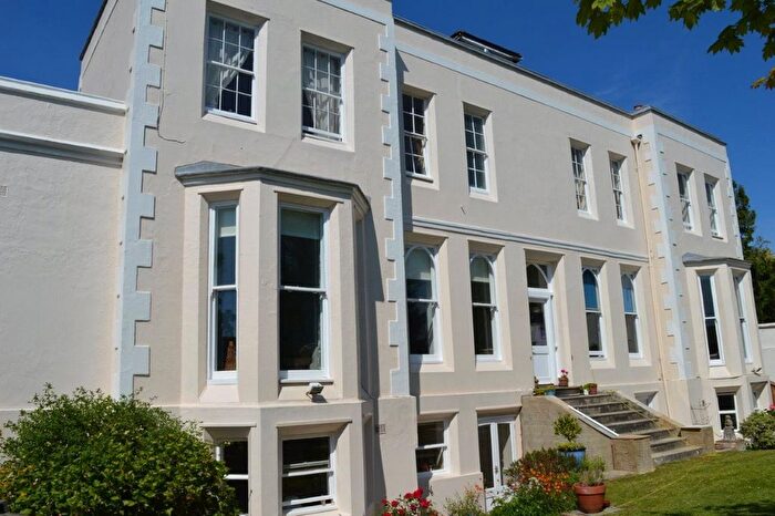 Studio For Sale In Garstons, High Street, Burwash, TN19