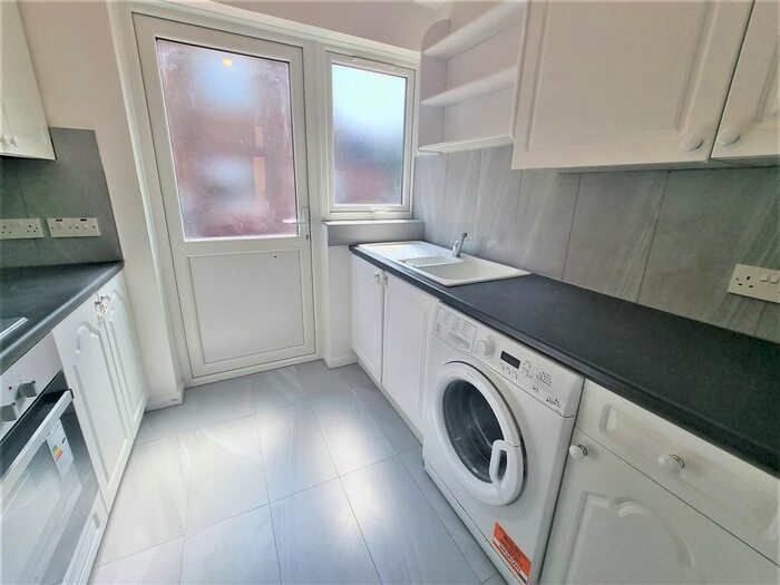 2 Bedroom Flat To Rent In Barnhill Road, Wembley, HA9
