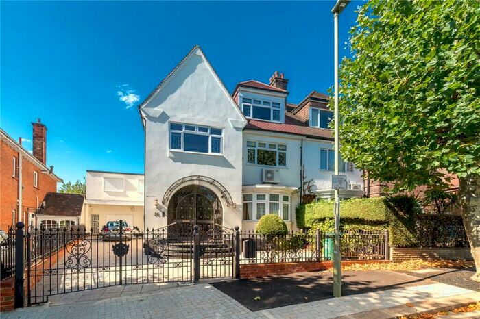 6 Bedroom Detached House To Rent In Ravenscroft Avenue, London, NW11