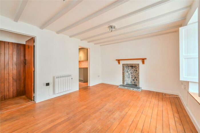 2 Bedroom End Of Terrace House For Sale In Quay Road, Polperro, Cornwall, PL13