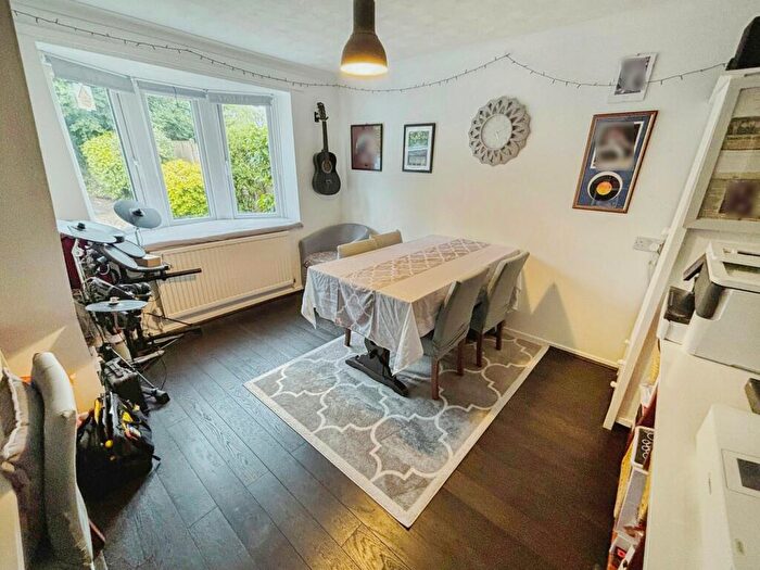 4 Bedroom Detached House For Sale In Balfour Drive, Calcot, Reading, RG31