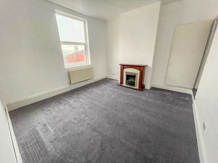 1 Bedroom Flat To Rent In Cradley Road, Cradley Heath, B64