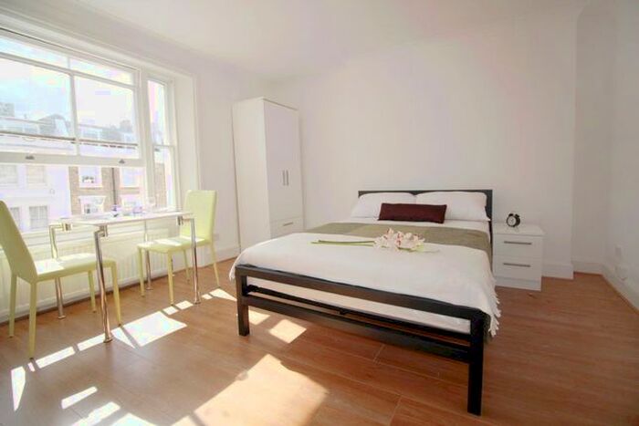 Studio To Rent In Lexham Gardens, Kensington, W8