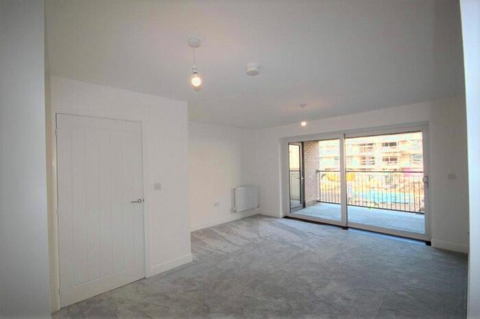 1 Bedroom Flat To Rent In Bourne Court, Station Approach, South Ruislip, Middlesex, HA4