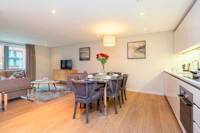 3 Bedroom Flat To Rent In Merchant Square East, London, W2