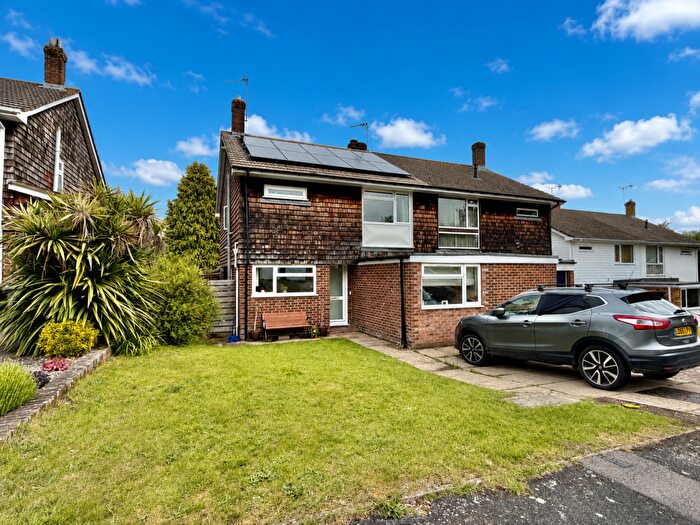 4 Bedroom Semi-Detached House For Sale In Chawton Close, Winchester, SO22