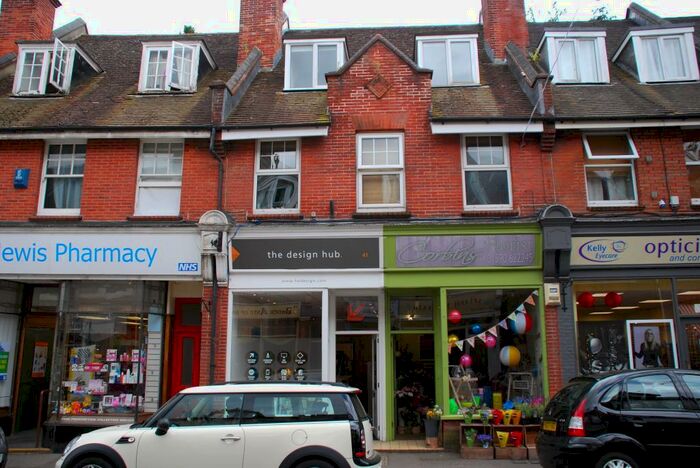 1 Bedroom Flat To Rent In Brockenhurst, Hampshire, SO42